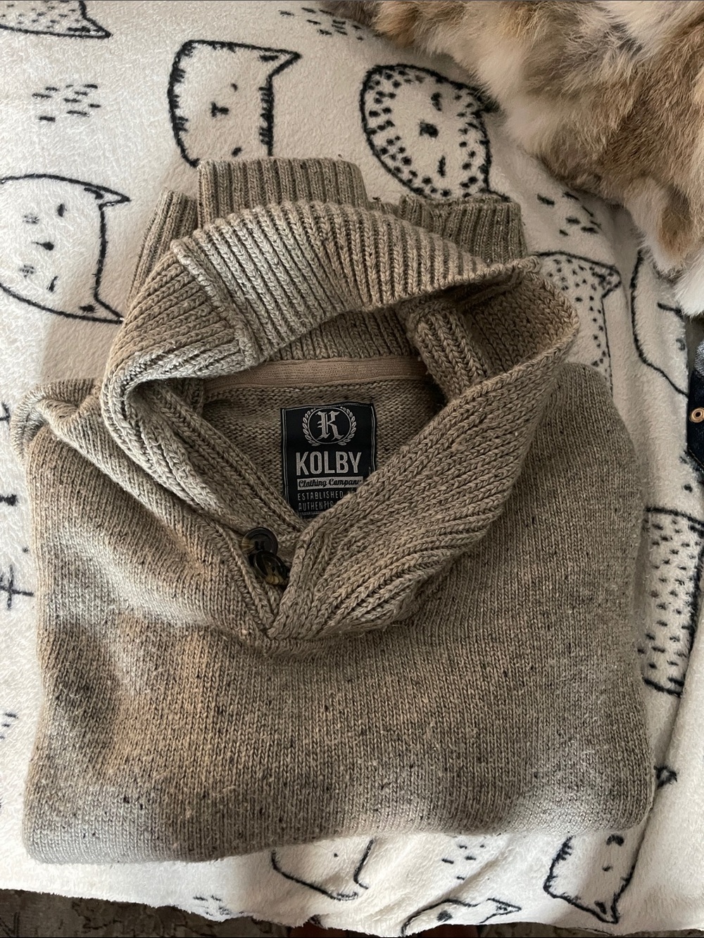 Men’s Turtleneck Sweater in Taupe